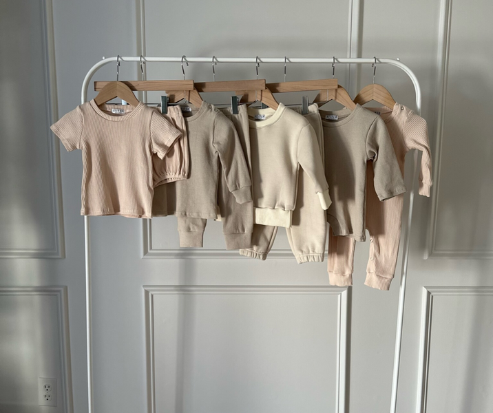 How to Choose the Cutest Outfits for Your Baby Girl